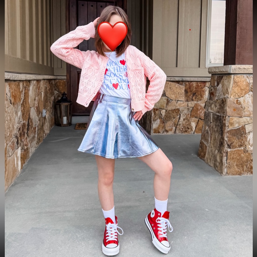 J.Crew Girls’ L’Amour Long-Sleeve Sequin Heart Tee/Metallic Faux Leather Skirt—M - Picture 12 of 12